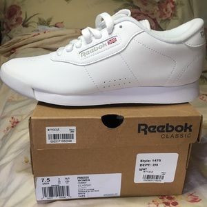 Women’s Reebok Classic